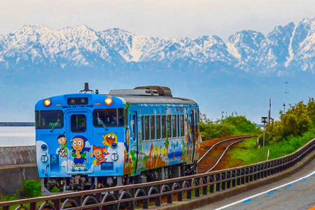 04_hattoritrain_l.jpg